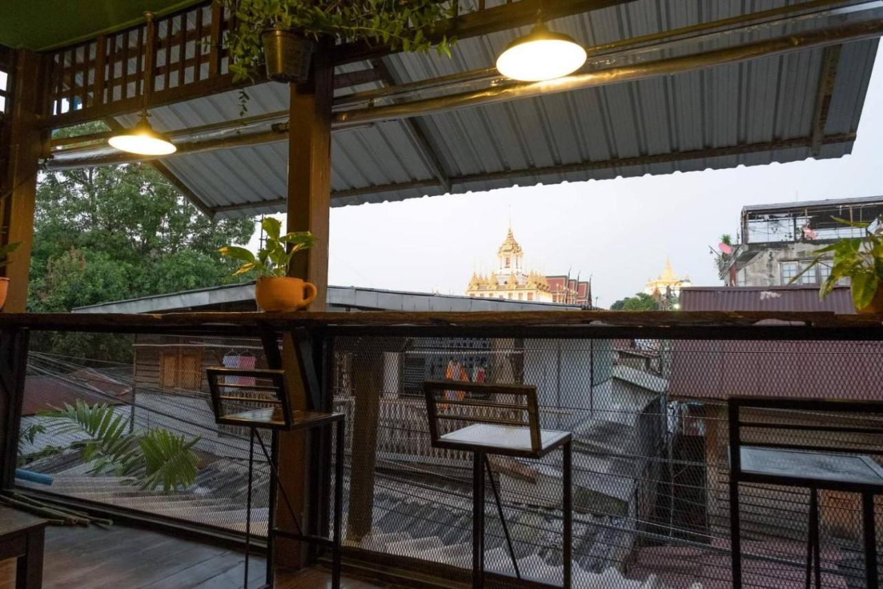 Non house hostel Bangkok Buitenkant foto